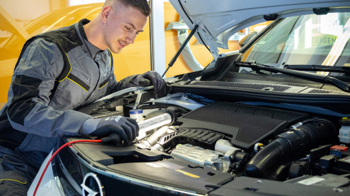 book a service teaser - Home