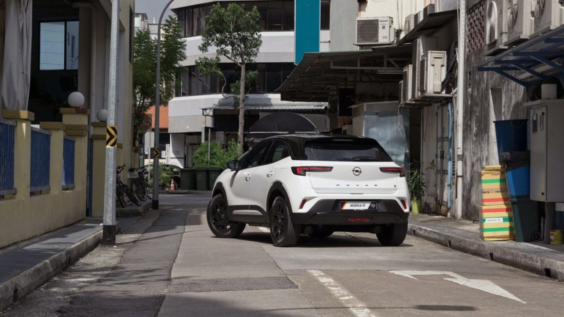 mokka e review by sgcarmart - Review of the Opel Mokka-e by sgCarMart: Zippy, Compact and Irresistible