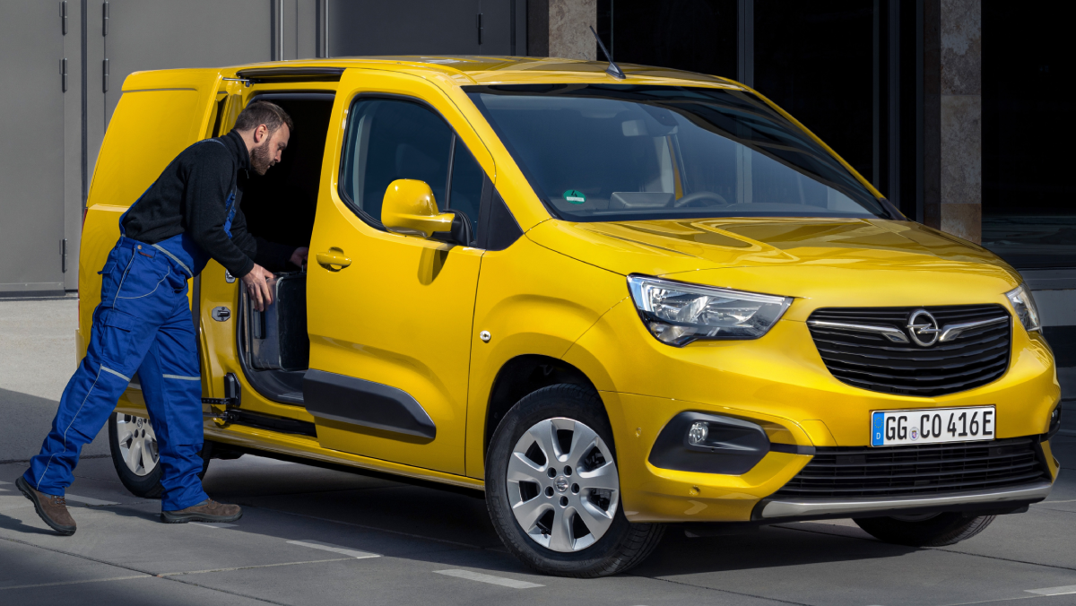 A Guide to Choosing the Perfect Delivery Van for Your F&B Business opel combo e sg caremart car review social e1706580863645 - A Guide to Choosing the Perfect Delivery Van for Your F&B Business