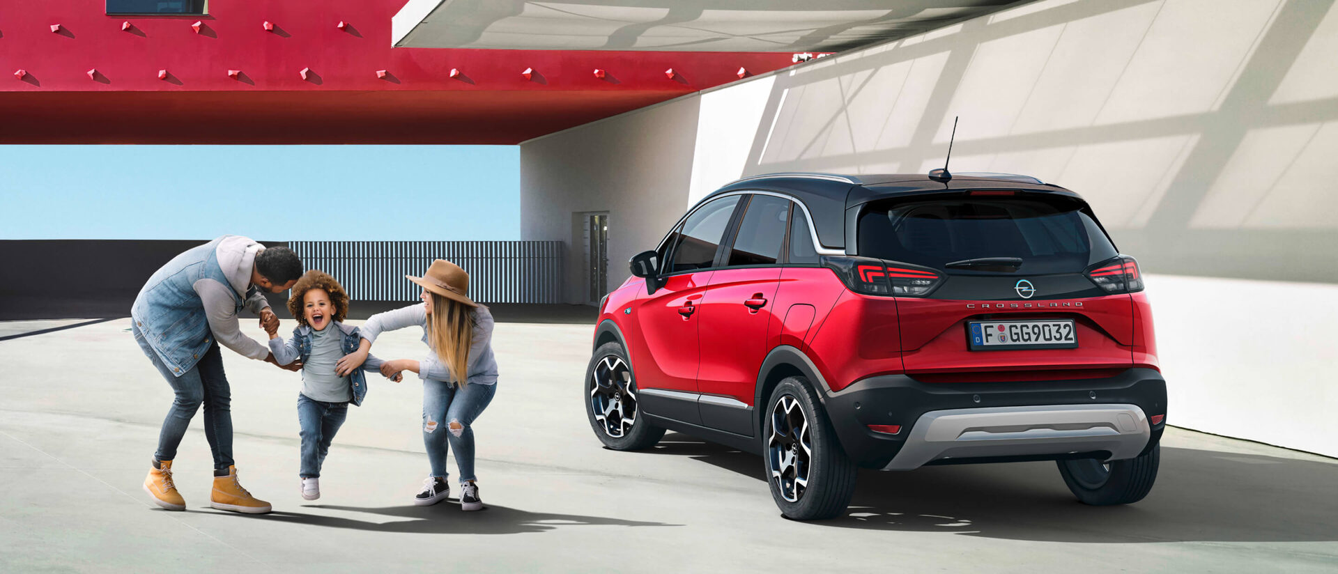 Meet the new face of Opel: The Opel Crossland GS Line opel crossland exterior 21x9 cr21 e01 002 scaled - Meet the new face of Opel: The Opel Crossland GS Line