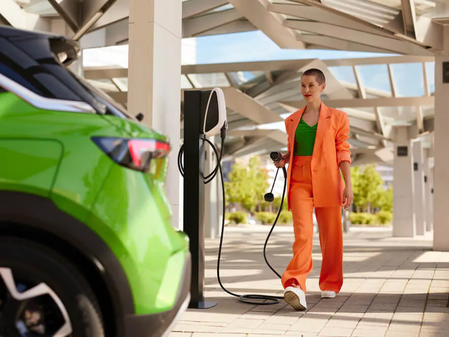 opel e mobility 4x3 eHub 21 2 - Charging & Range