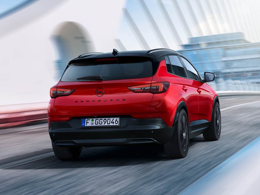 Grandland opel grandland exterior driving 4x3 gr22 e01 040 - Grandland
