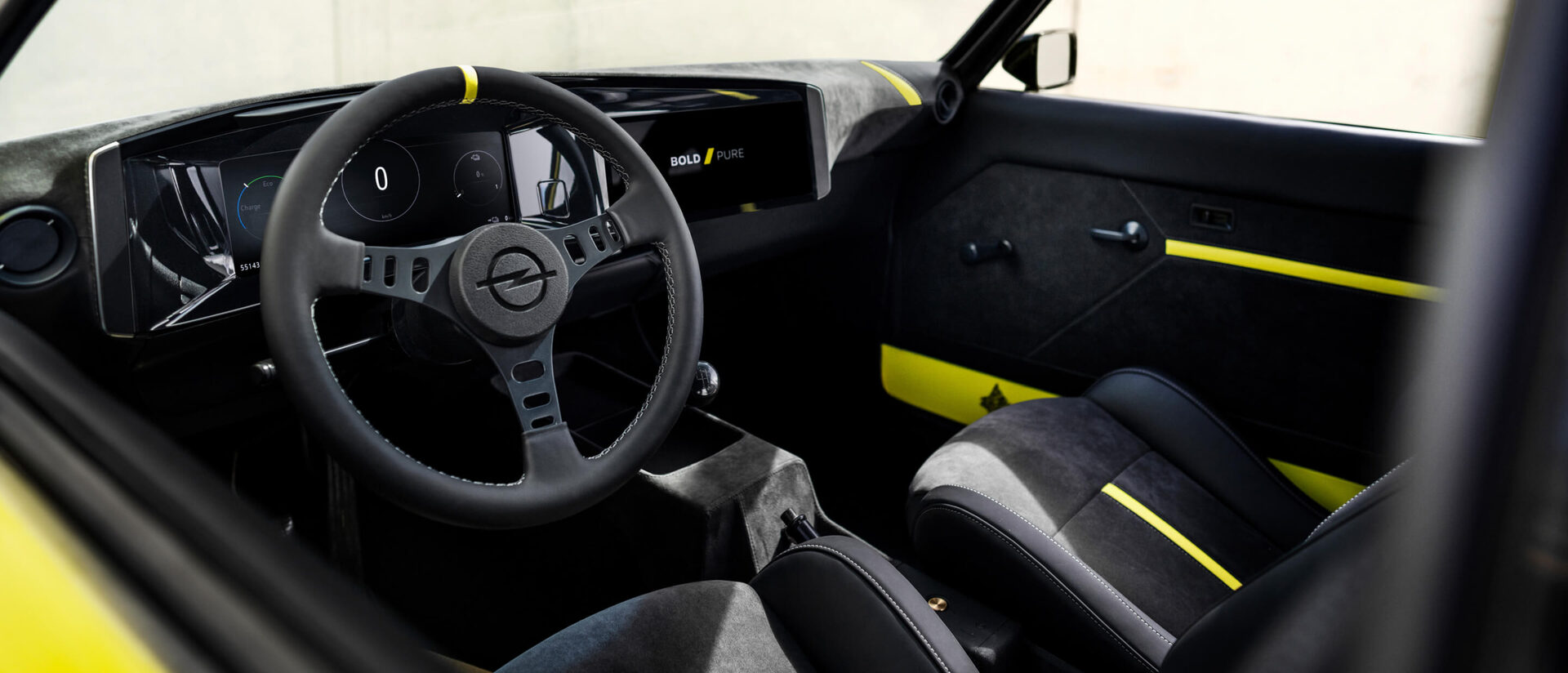 Manta GSe ElektroMOD opel manta gse interior 21x9 515572 scaled - Manta GSe ElektroMOD