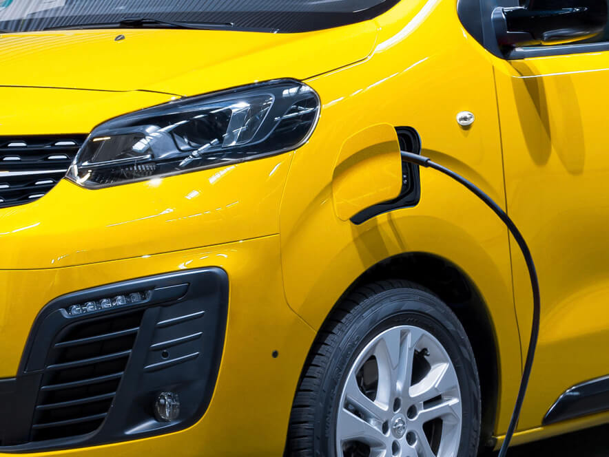 opel vivaro e exterior charging 4x3 vi e21 e01 001 - Vivaro-e Van