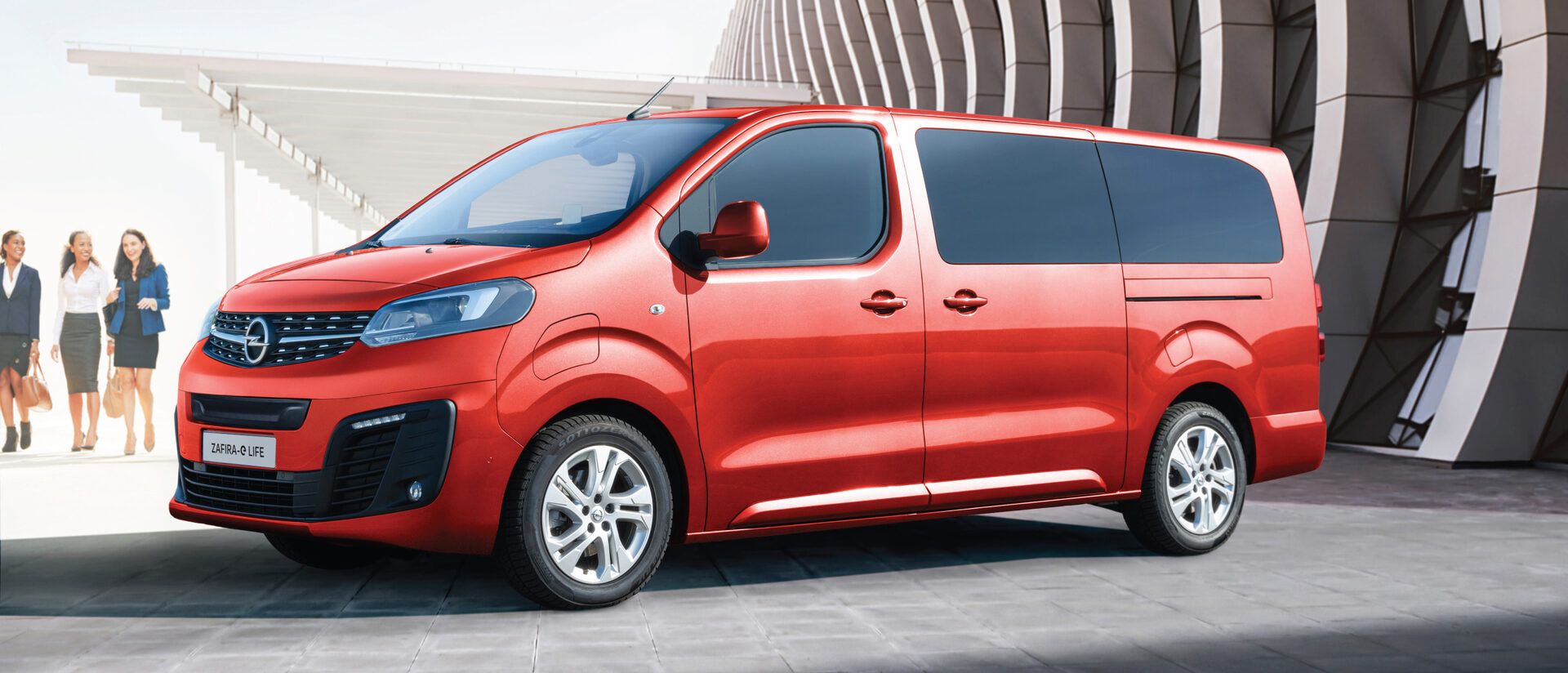 Life MPV Models opel zafira e life 2560x1098 1 - Life MPV Models