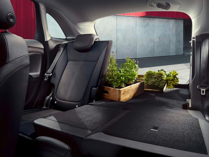 opel crossland interior loading space 4x3 cr21 i01 011 - Crossland